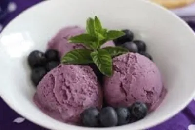 Blueberries Ice cream