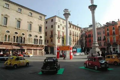Fiat 500-Piazza dei Signori Vicenza