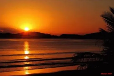 Sol nascente - Bombinhas - SC - Brasil