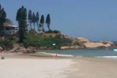 Uma praia, um paraÃ­so...