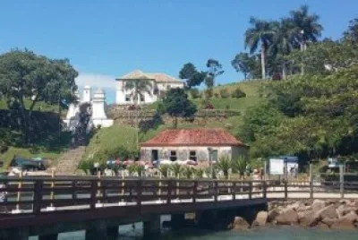 Um lugarejo.