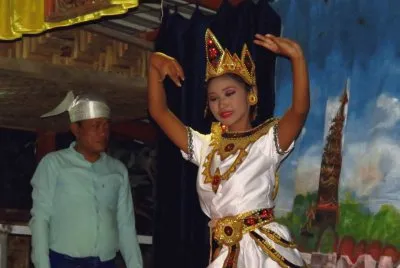 פאזל של MYANMAR