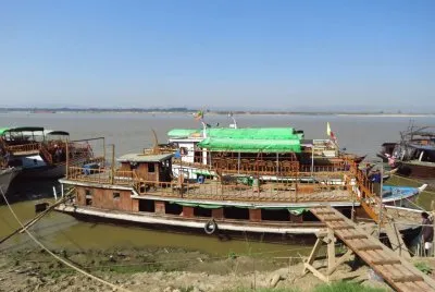 פאזל של MYANMAR