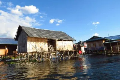 פאזל של MYANMAR