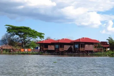 פאזל של MYANMAR