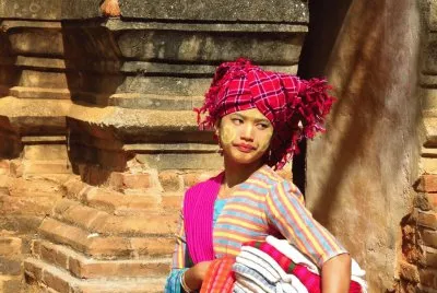 פאזל של MYANMAR