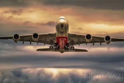 Emirates Airbus A380-800 Emiratos Arabes Unidos