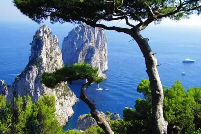 Capri mer faraglioni pin