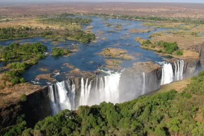 Zimbabwe chutes Victoria