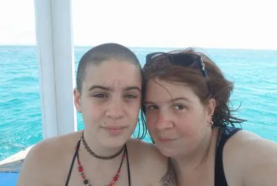 ××ž× ×•×œ×™×œ×š ×‘××™×œ×ª