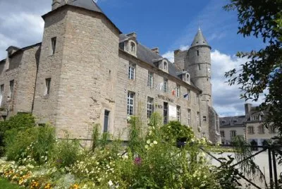 hotel de ville jigsaw puzzle