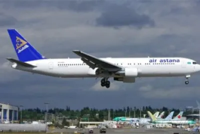 Air Astana Boeing 767 300 KazajistÃ¡n