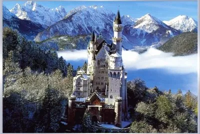 CASTILLO