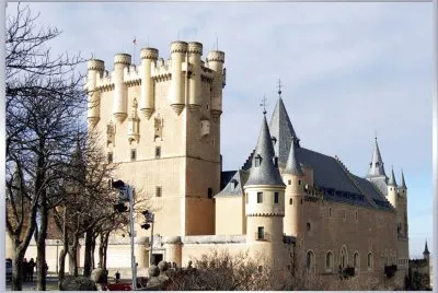 CASTILLO