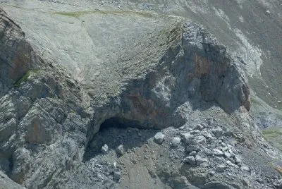 Cueva jigsaw puzzle