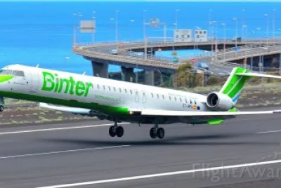 Binter Canarias Bombardier CRJ-1000 EspaÃ±a