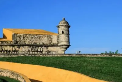 CAMPECHE, CIUDAD AMURALLADA