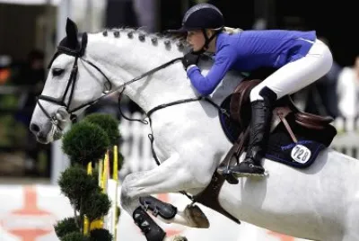 SALTO DE EQUITACION