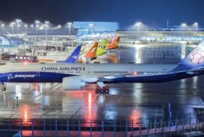 China Airlines Boeing 777 China