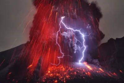 Kilauea fountain sparks lightening jigsaw puzzle