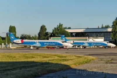 Dniproavia Embraer ERJ-145 Ucrania