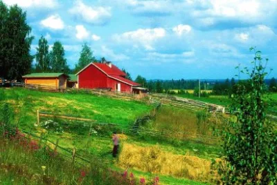 maison rouge en Finlande