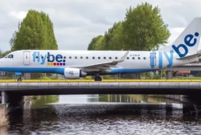 Flybe Embraer ERJ-190 Inglaterra
