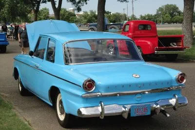 פאזל של 1962 Lark two-door sedan
