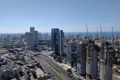 ×‘× ×™× ×™×