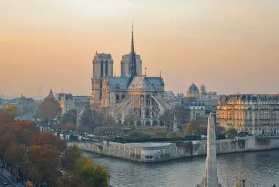 coucher de soleil sur Notre-dame