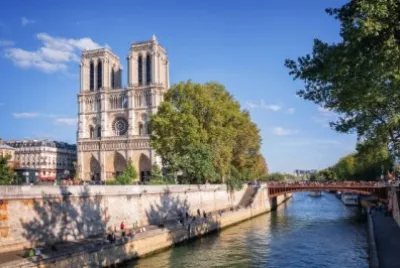 Notre-Dame de face