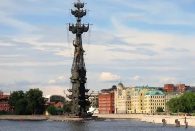 Rio Moscova Monumento a Pdro el Grande
