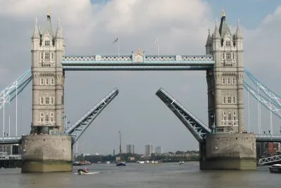 פאזל של ×’×©×¨