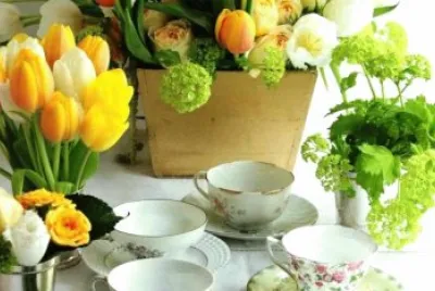 Spring Table Centerpieces
