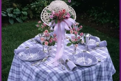 Pretty Mother 's Day Brunch Invitation