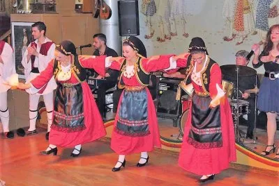 Danza tÃ­pica griega