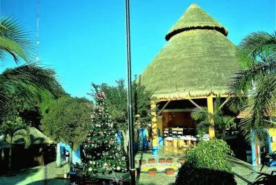 Palapa en Playa del Carmen, Quintana Roo. jigsaw puzzle