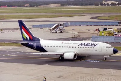 MalÃ©v Boeing 737-300 Hungria jigsaw puzzle