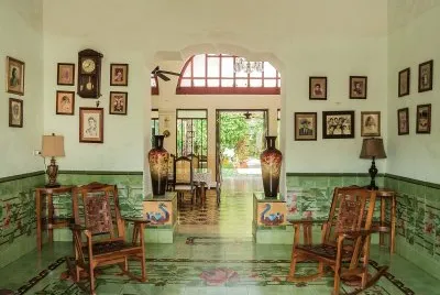 hotel jigsaw puzzle