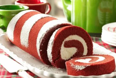 Red Velvet Roll Cake