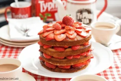 Strawberry Naked Cake
