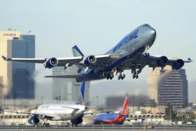 National Airlines Boeing 747-400  Estados Unidos jigsaw puzzle