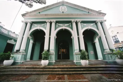 å´—é ‚åŠ‡é™¢