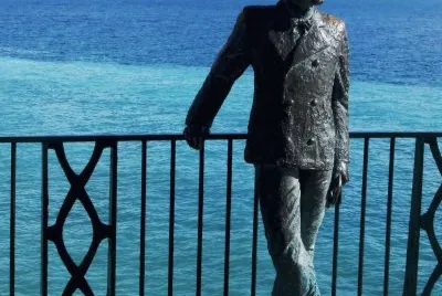 alfonso xiii en el balcon de europa