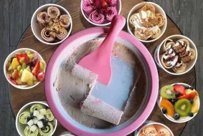 Ice roll Fruits