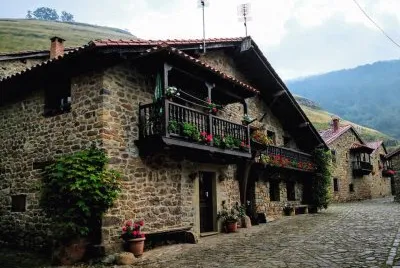 BÃ¡rcena Mayor-Cantabria jigsaw puzzle