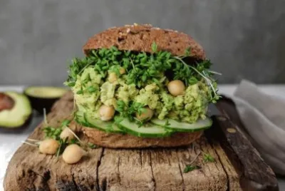 Avocado sandwich