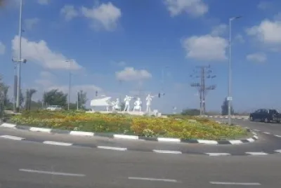 Defenders square Nof Hagalil jigsaw puzzle