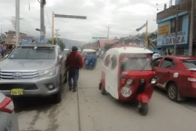 calles de andahuylas peru