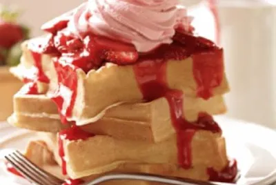 Waffle   Strawberry Ice cream